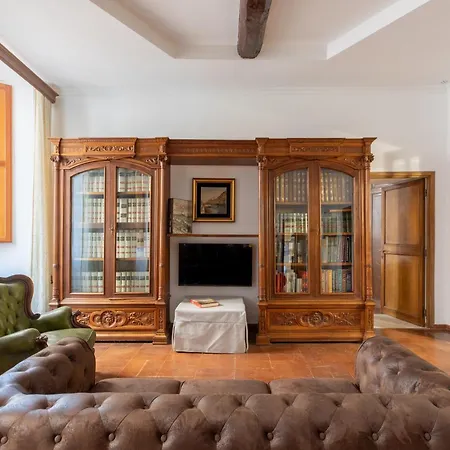 Iflat Elegant 3 Bedroom Near The Pantheon 로마