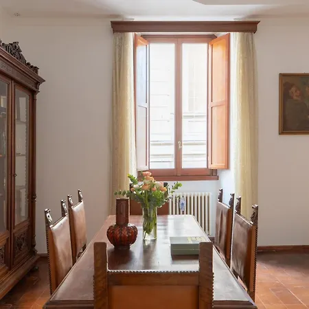 Iflat Elegant 3 Bedroom Near The Pantheon *