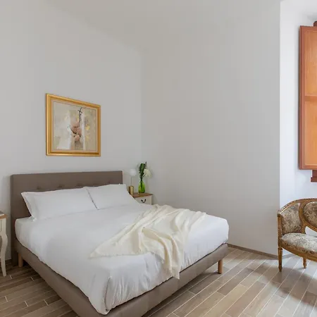 Iflat Elegant 3 Bedroom Near The Pantheon * 로마